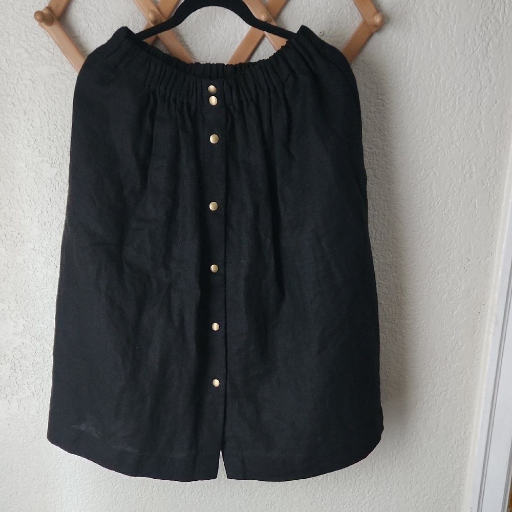 Black Knee-Length Bubble Skirt with Smocked Waist